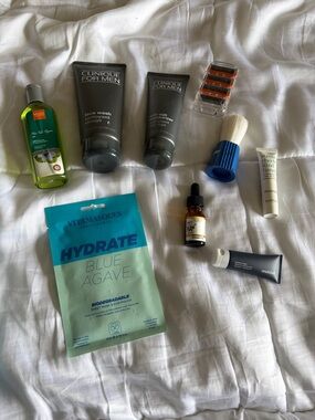 Clinique Birch Box for Men Skincare & Hydrate Face Mask Bundle